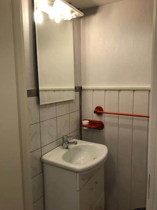 Comfortable 3 Bedroom Apartment On One Floor. サンネフヨル エクステリア 写真