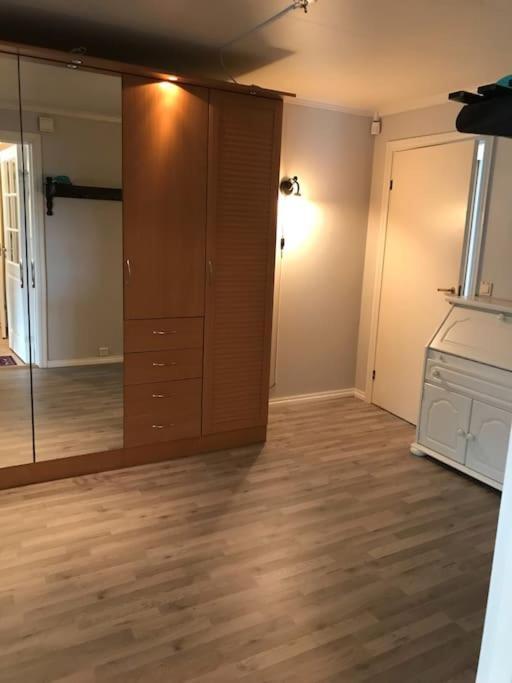 Comfortable 3 Bedroom Apartment On One Floor. サンネフヨル エクステリア 写真
