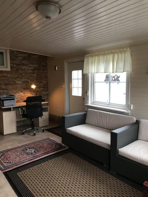 Comfortable 3 Bedroom Apartment On One Floor. サンネフヨル エクステリア 写真