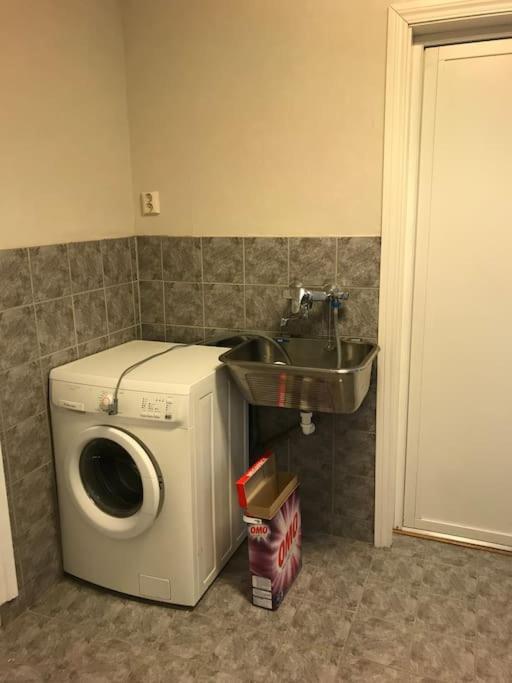 Comfortable 3 Bedroom Apartment On One Floor. サンネフヨル エクステリア 写真
