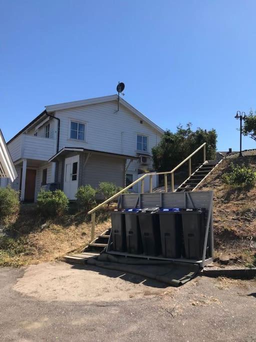 Comfortable 3 Bedroom Apartment On One Floor. サンネフヨル エクステリア 写真