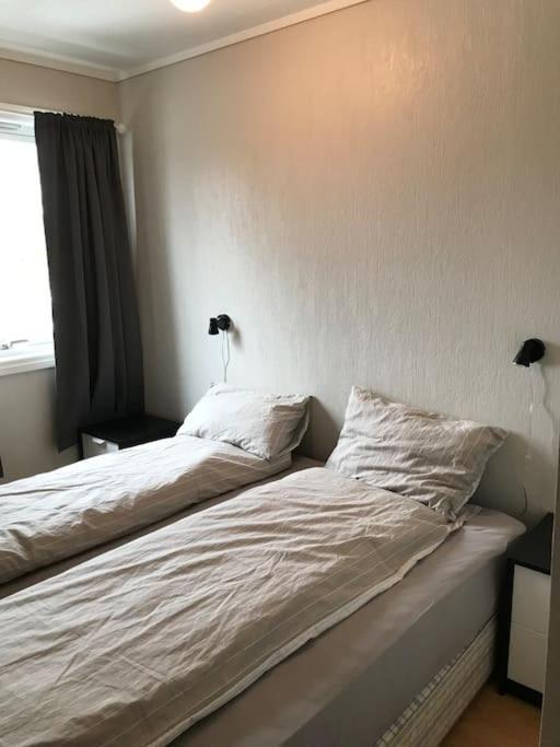 Comfortable 3 Bedroom Apartment On One Floor. サンネフヨル エクステリア 写真