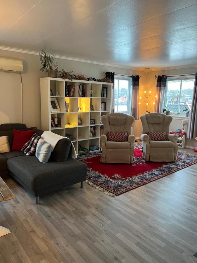 Comfortable 3 Bedroom Apartment On One Floor. サンネフヨル エクステリア 写真