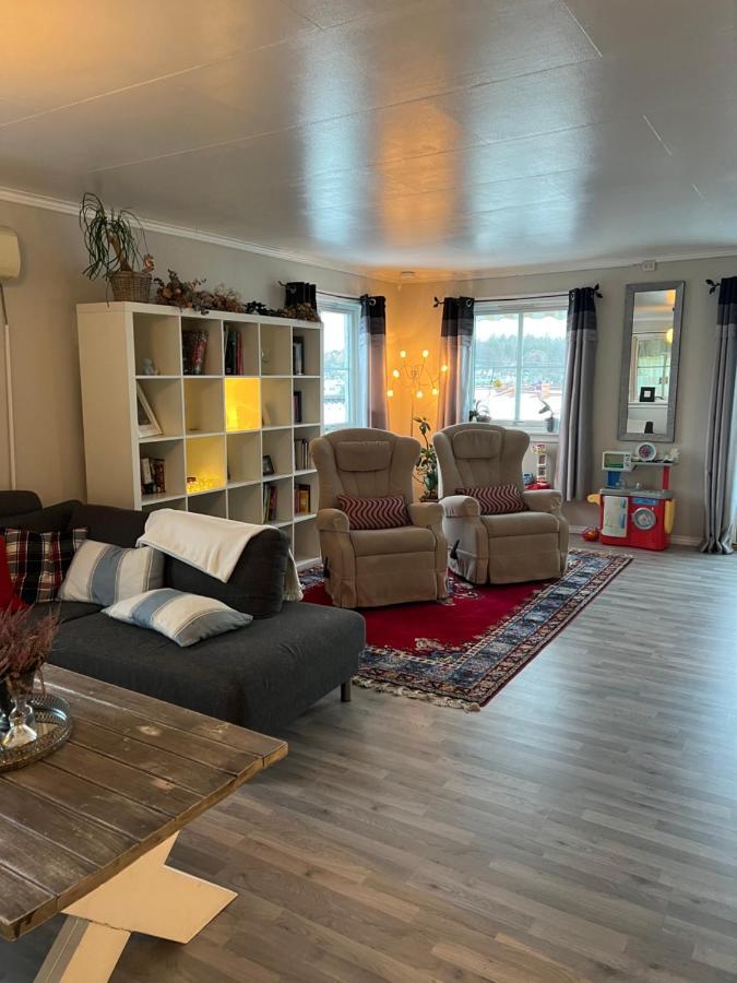 Comfortable 3 Bedroom Apartment On One Floor. サンネフヨル エクステリア 写真
